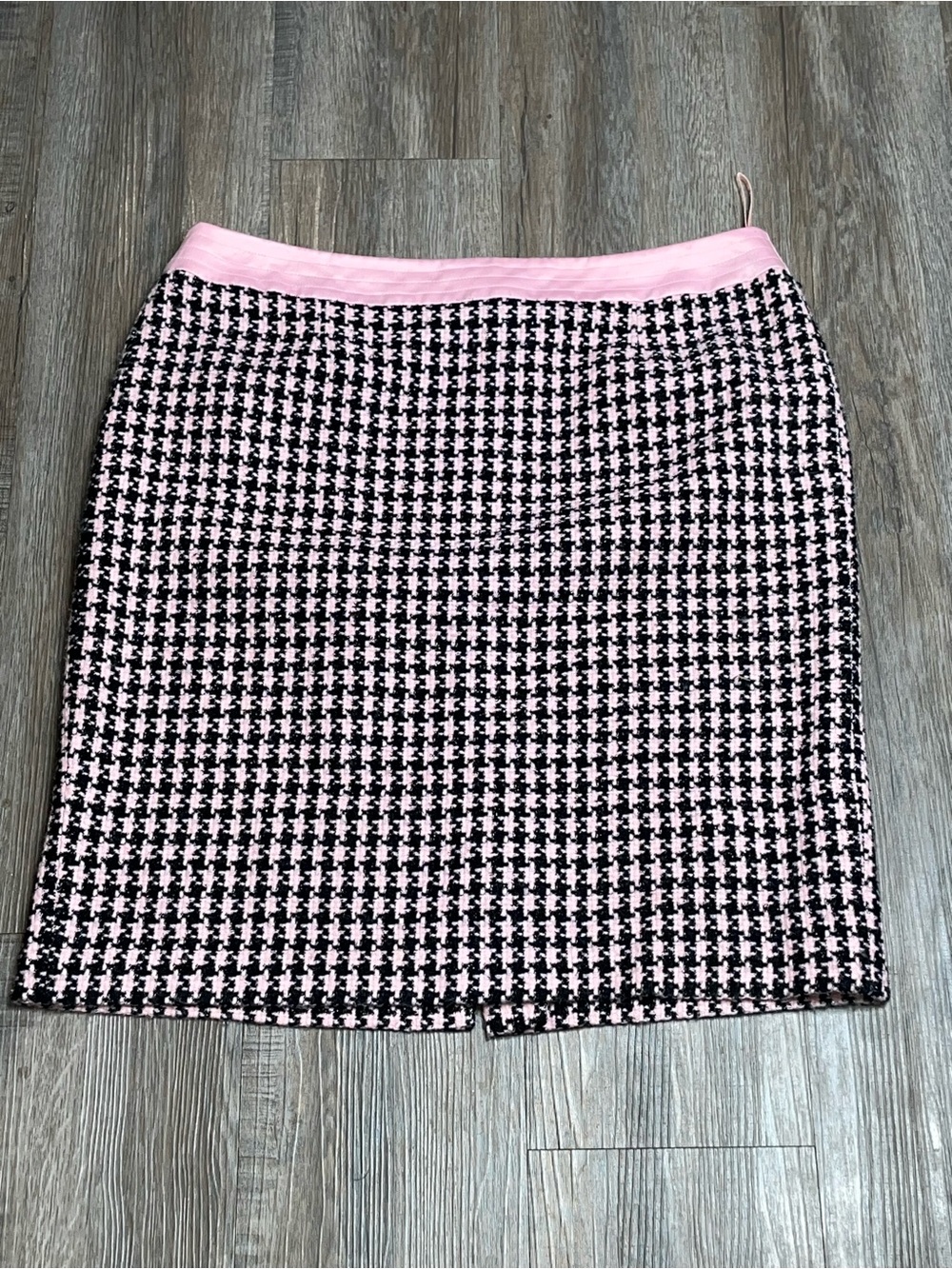 Amanda‎ Smith Pink and Black Houndstooth Pencil Skirt